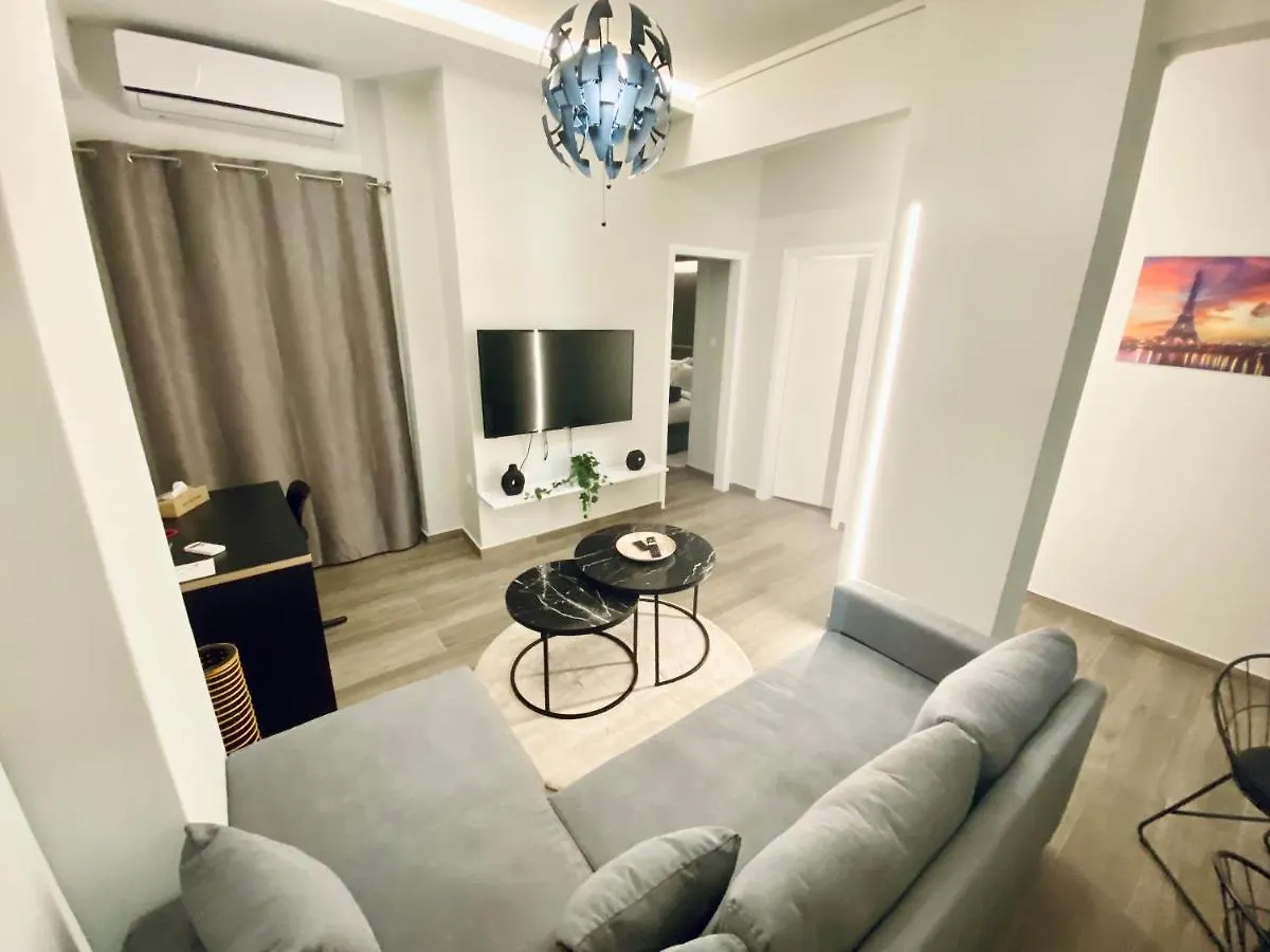 Central Grey Quiet Apartment Thessaloniki